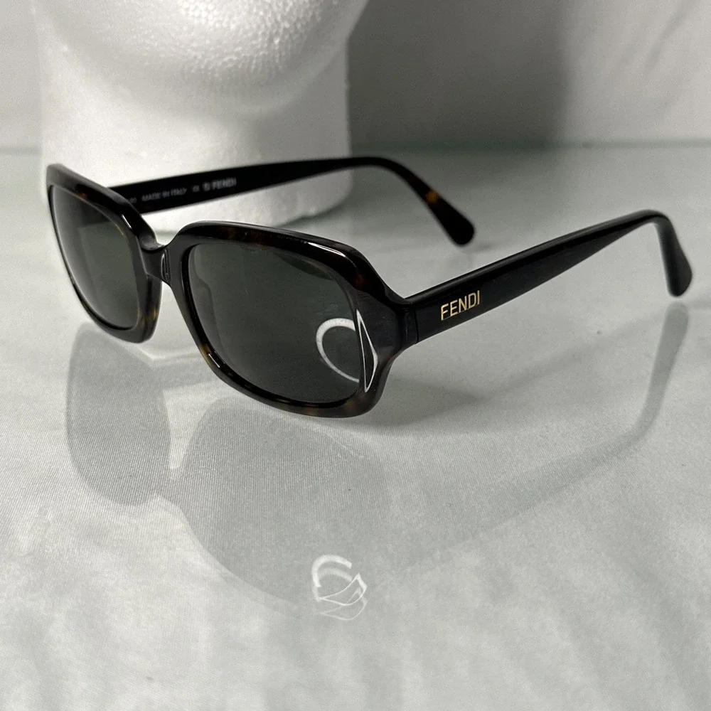 Fendi sunglasses women's dark tortoise full rim FS200 logo luxury Made in Italy